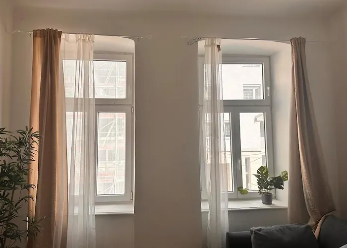 شقة Spacious Netflix For Up To 4 People With Massage Shower فيينا